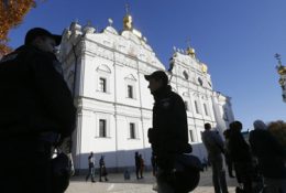 100 &laquo;семинаристов&raquo; окончили вечер в столичном полицейском участке