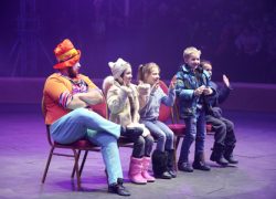 Цирк &laquo;Кобзов&raquo; поздравил детей с праздником Св. Николая