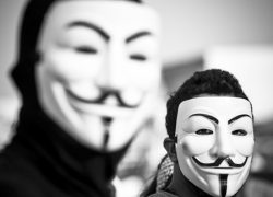 Три киевских хакера  взломали доступ к Госреестру прав на недвижимое имущество