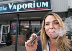 Депутаты хотят перекрыть пар курильщикам