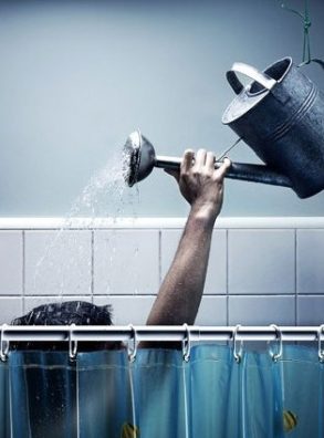 В Киеве начались плановые отключения горячей воды