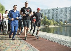 Кличко открыл самую комфортную беговую дорожку в стране