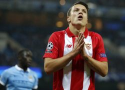 Почему  Коноплянка не играет в “Севилье”?