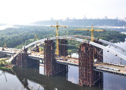 Киев нашел  500 млн  на Подольский мост