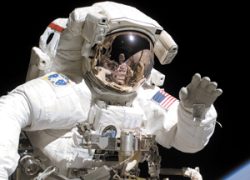 Космос сильно бьет по печени