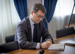 Привлечен за компетентность