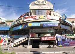 Реклама в Киеве перекочует с бордов на общественные уборные