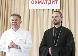 Подарки для детских сердец